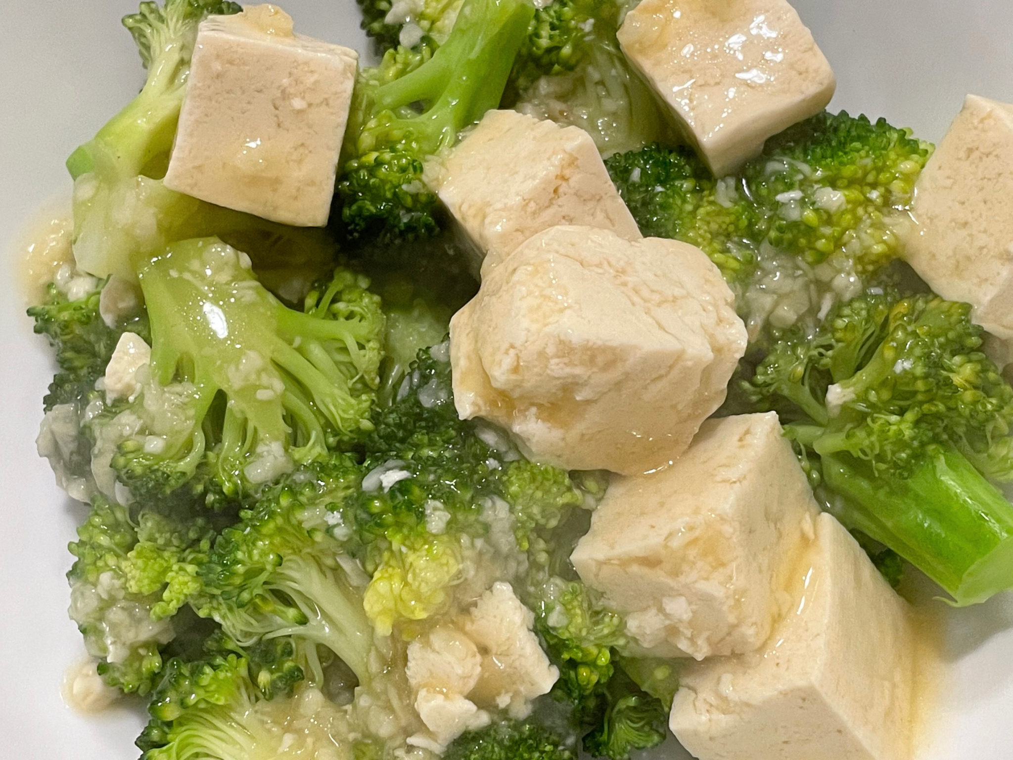 Broccoli and Tofu with Garlic Sauce - The Busy Vegetarian