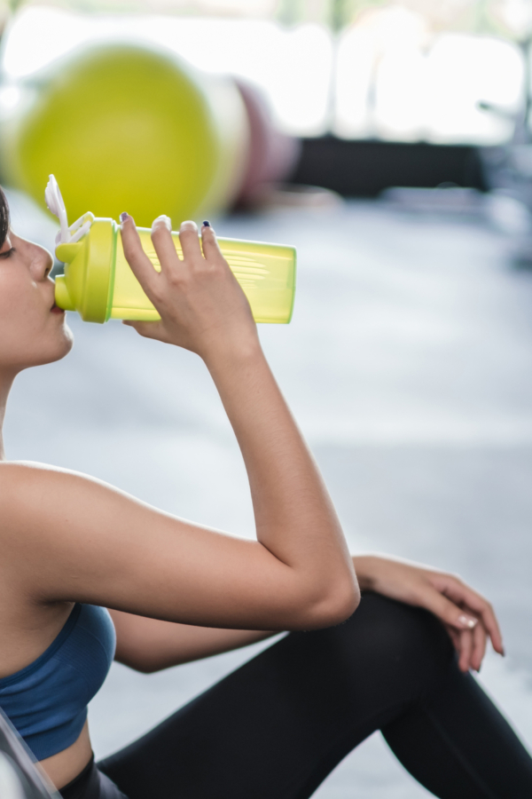 6 Vegan Supplements That Help Boost Energy During Workouts